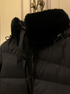Черный Пуховик с меховым воротником
