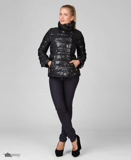 Куртка новая(одета 1 раз)