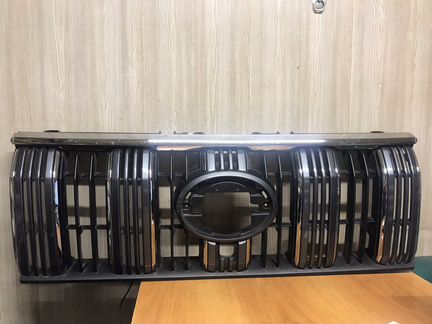 Решетка радиатора Toyota Land Cruiser Prado 150 +