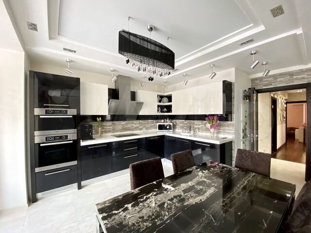 3-к. квартира, 109,7 м², 2/3 эт.