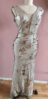 Платье из пайеток