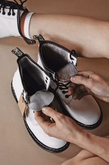 Осенние белые ботинки