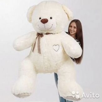 Большой плюшевый мишка