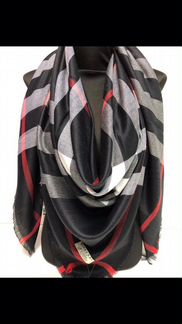 Шаль burberry чёрная