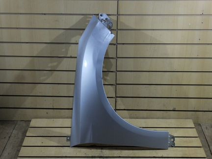 Крыло переднее правое на Ford focus III