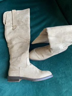 Бежевые сапоги Zara