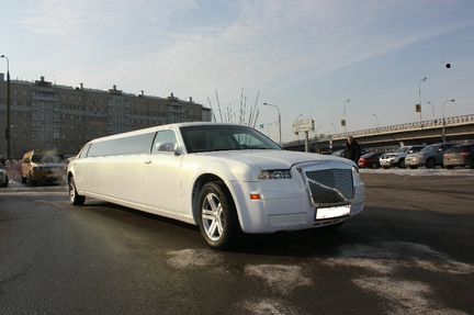 Заказ лимузина Крайслер 300С