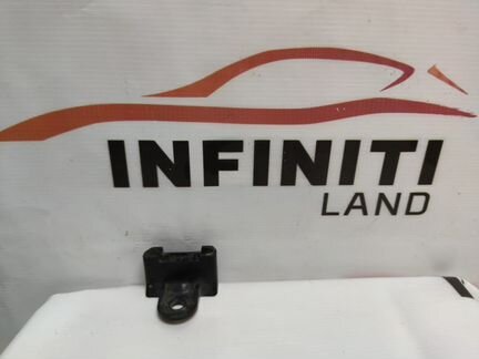 Кронштейн крюка капота Infiniti G25 G35 G37
