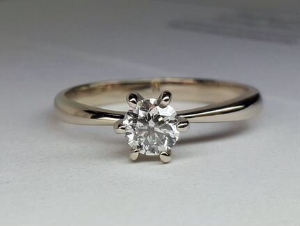 Кольцо с бриллиантом 0.42 карата