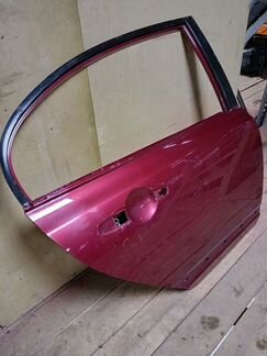 Дверь задняя правая Honda Civic 4D