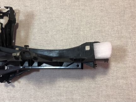 Кронштейн левой фары бмв Ф01 BMW F01