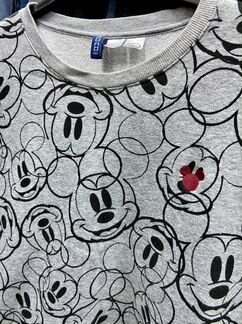 Divided H&M.свитшот.Disney. L