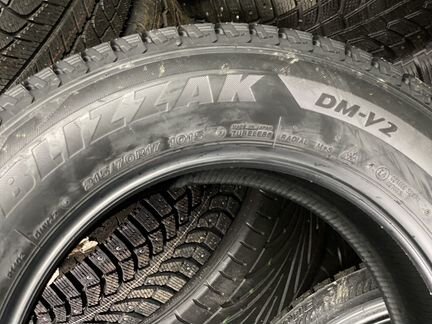 215 70 r17 blizzak dmv2 Япония