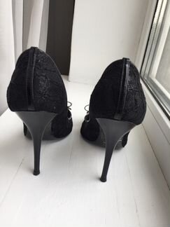 Кружевные босоножки Casadei 36,5 размер