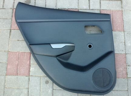 Обшивка задней левой двери KIA RIO 833014Y000WK
