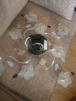 Люстра с цветами с пультом