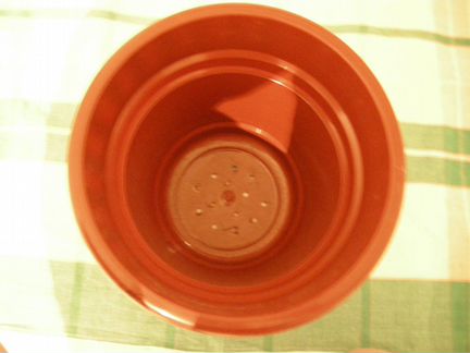 Горшок для цветов пластик