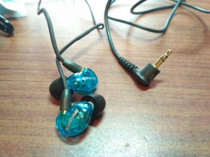 Наушники Shure SE215