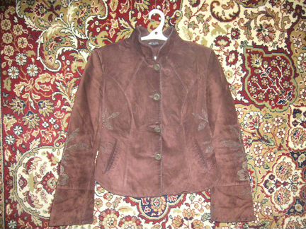 Продам замшевую куртку