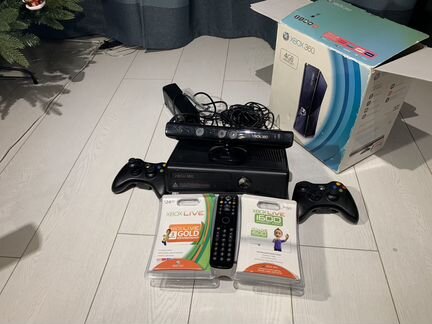 Xbox 360 + Kinect + 2 джойстика