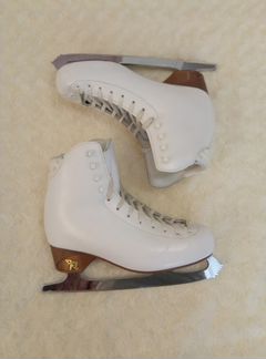 Коньки фигурные Risport RF Light