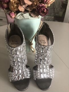 Босоножки Miss KG с декоративными бусинами