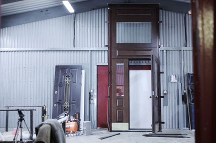 Дверь тамбурная металлическая