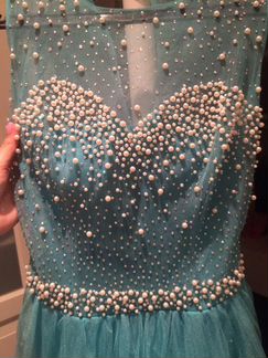 Платье вечернее