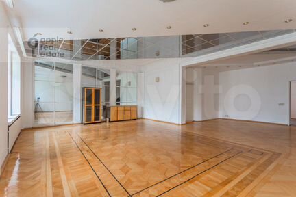 4-к квартира, 147 м², 4/5 эт.