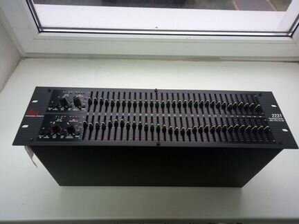 Графический эквалайзер DBX 2231
