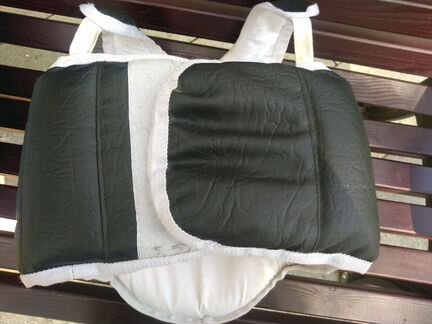 Жилет защитный для контактных единоборств