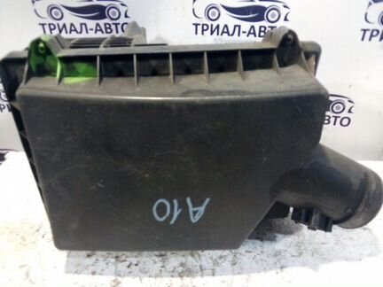 Корпус воздушного фильтра Land Rover Freelader 2