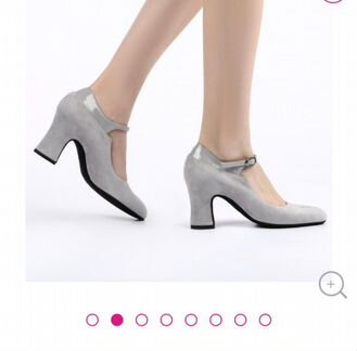 Нарядные замшевые туфли премиальной марки