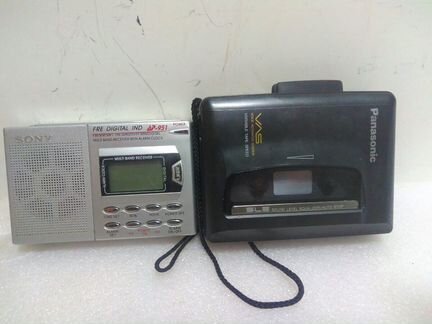 Радиоприёмник Sony магнитофон panasonic