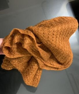 Рыжий шарф H&M