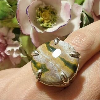 Серебряное кольцо