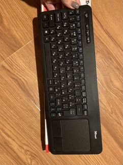 Trust сенсорная беспроводная клавиатура