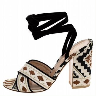 Босоножки Gianvito Rossi Милан Италия