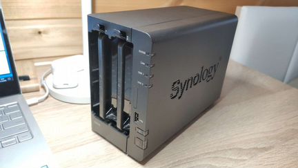 Сетевое хранилище NAS Synology DS216