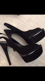 Новые Туфли замшевые на шпильке 38