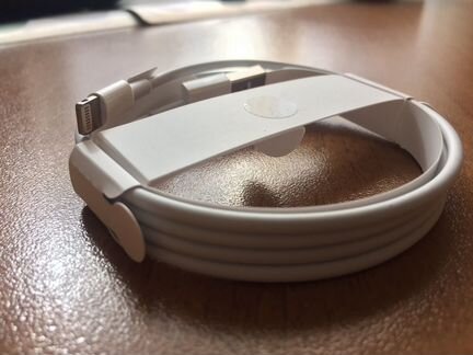 Оригинальный кабель Apple USB / Lightning
