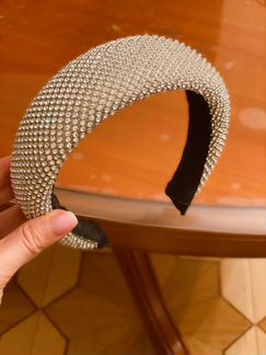 Ободок из страз Zara