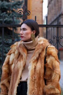 Новый полушубок из красного Волка большого размера