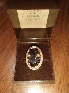 Кольцо с топазом