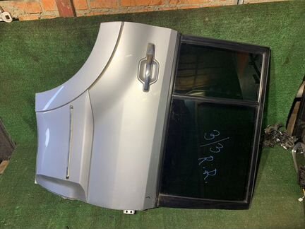 Дверь задняя правая Mitsubishi Pajero 4 V98W 4M41