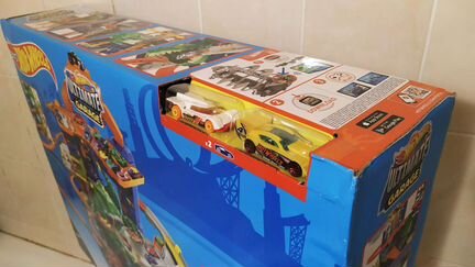 Hot Wheels Новый невообразимый Гараж. Новый