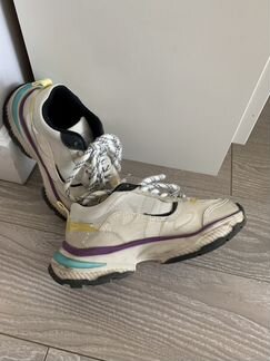 Кроссовки Zara