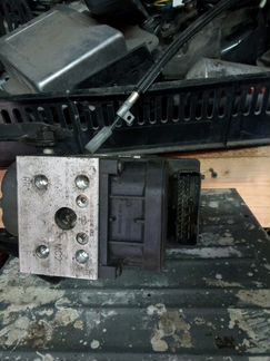 Блок абс на Вольво С40