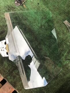 Стекло двери заднее левое Hyundai I30 1.4 2010