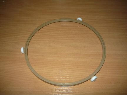 Кольцо с колесиками для тарелки микроволновки